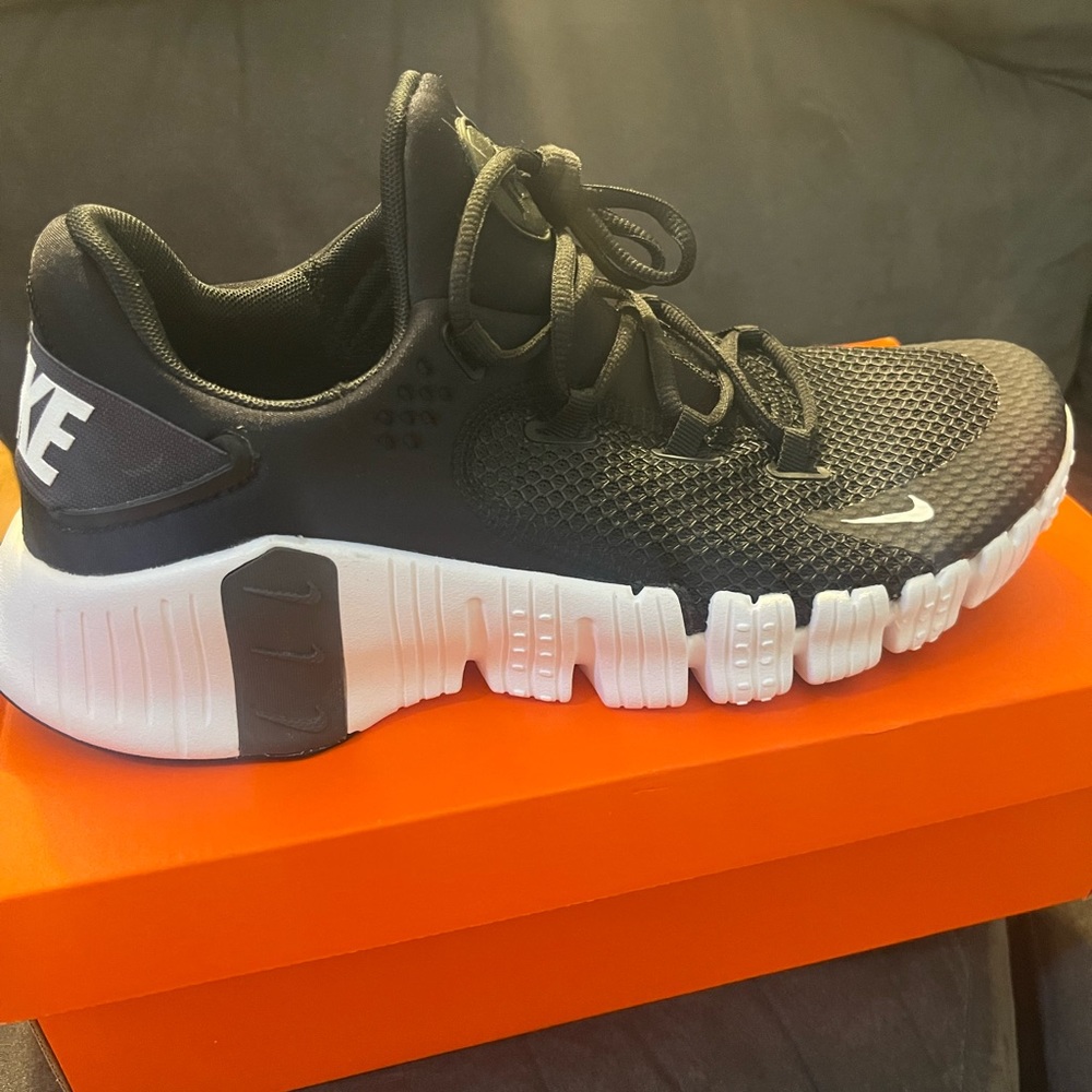 Nike free metcon 4 men’s size 11